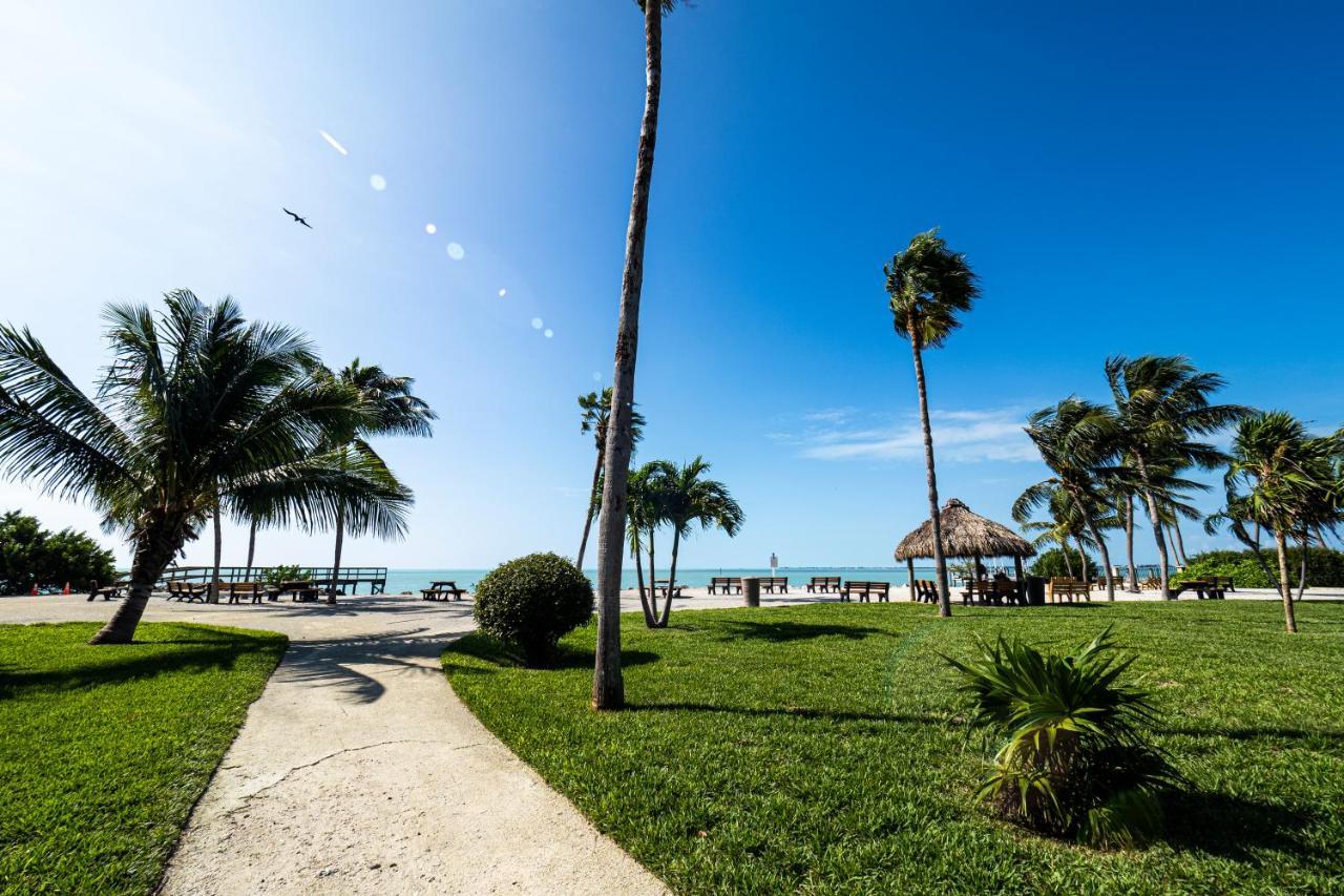 Villa Newly Renovated 3Br2Ba Duplex With Private Dock Key Colony Beach Exterior foto